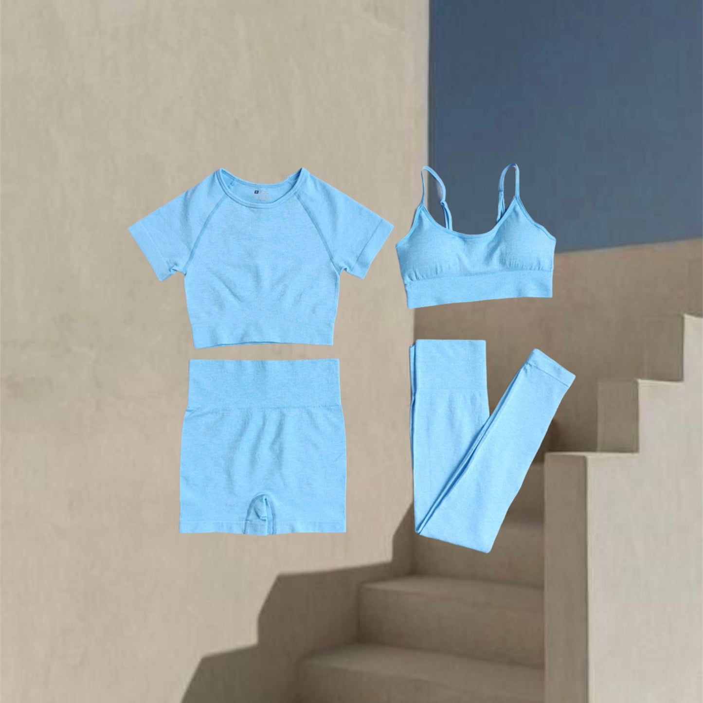 LOLLIPOP SEAMLESS SCOOP NECK SPORTS BRA