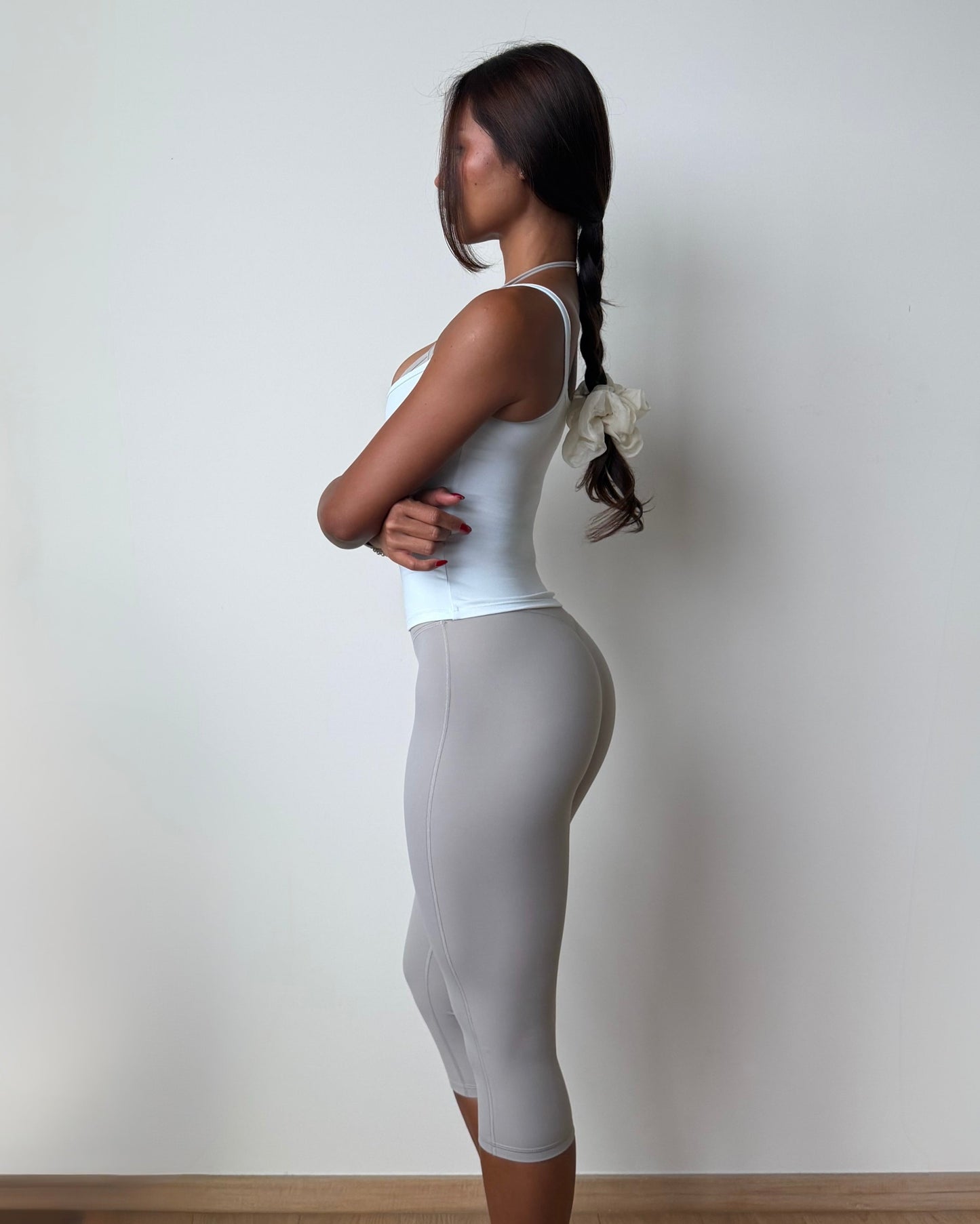 SculptForm Invisible Scrunch Capri